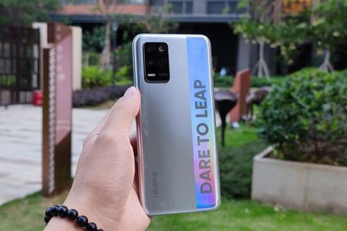 Smartphone chip S750G, RAM 8 GB, pin 'khủng', sạc siêu tốc, giá rẻ bất ngờ