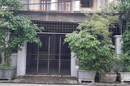 Khởi tố người đàn bà tạt ca axit vào mặt vợ của tình nhân