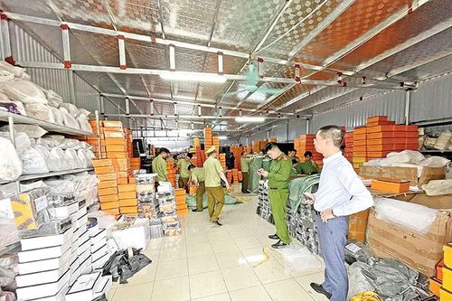 Cảnh giác thủ đoạn núp bóng 'tổng kho