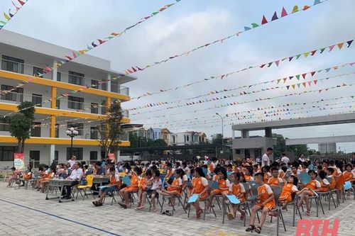 Tạo cơ hội, khuyến khích học sinh yêu khoa học