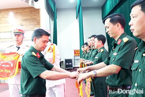 Phát huy vai trò báo cáo viên, tuyên truyền viên quân đội