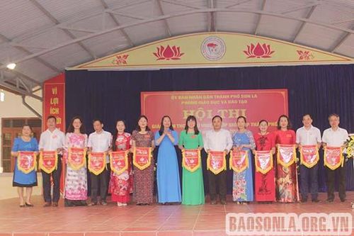 Thành phố: Khai mạc Hội thi giáo viên THCS chủ nhiệm lớp giỏi năm học 2020-2021