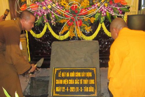 Quảng Ngãi: Lễ đặt đá xây dựng chánh điện chùa Sắc tứ Thủy Long