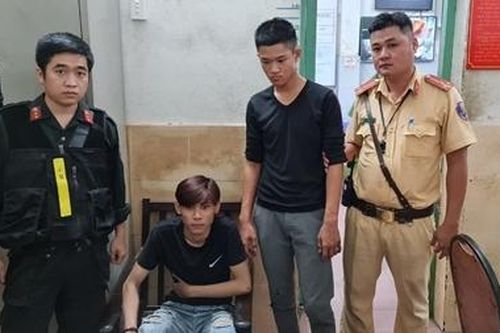 Cảnh sát quyết liệt truy đuổi 2 tên cướp giật nghiện ma túy