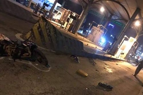 Tông vào trạm thu phí cầu Đồng Nai, thanh niên tử vong tại chỗ