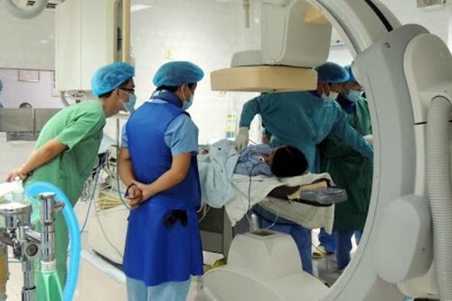 BV Bạch Mai 'rỉ tai' bệnh nhân những gì để ăn chặn tiền phẫu thuật?