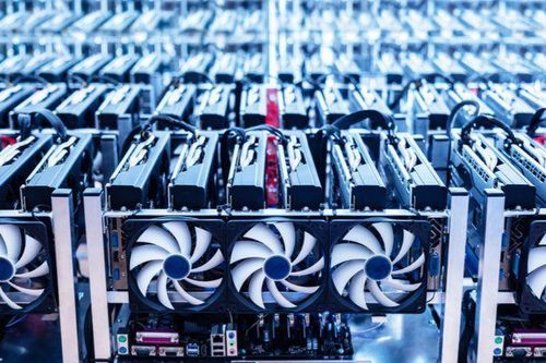 Người Trung Quốc đổ xô đào 'bitcoin xanh', giá ổ cứng tăng vọt