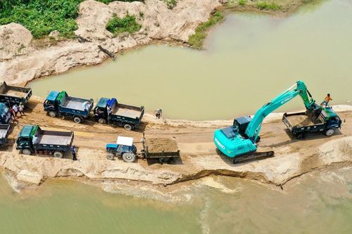 Loạn giá cát xây dựng ở Quảng Ngãi