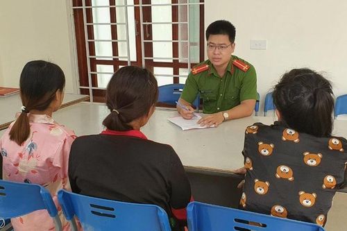 3 phụ nữ vượt biên sang Trung Quốc bán bào thai