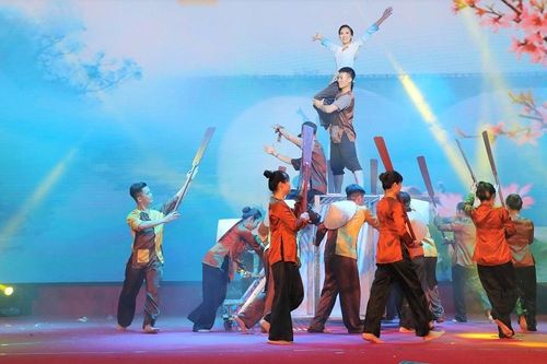 Tự hào về vẻ đẹp trí tuệ và nét duyên dáng của nữ giáo viên Thủ đô