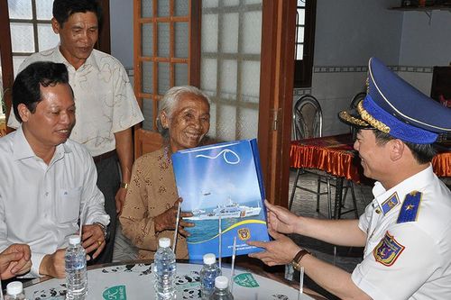 Nhiều hoạt động 'Nghĩa tình biên giới, biển đảo' năm 2021