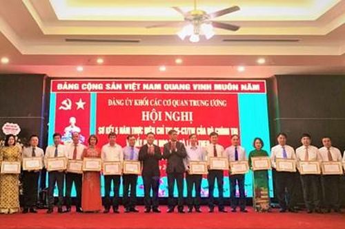 Đảng ủy Khối các cơ quan Trung ương sơ kết 5 năm thực hiện Chỉ thị 05 của Bộ Chính trị