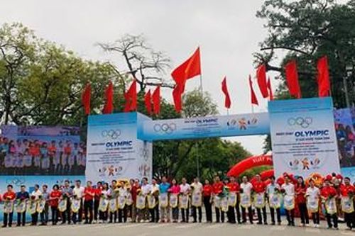 Sôi nổi Giải chạy Báo Hànôịmới mở rộng lần thứ 47