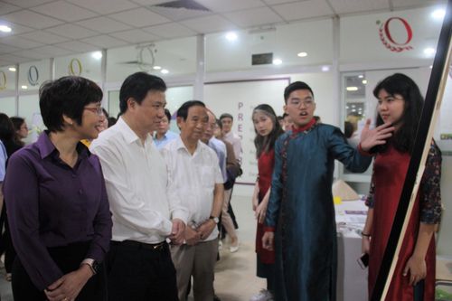 Minh họa sống động Trường học của tương lai