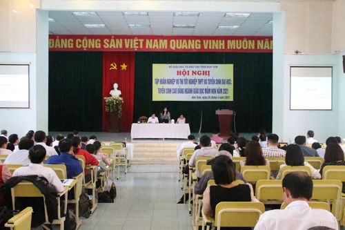 Kon Tum: Tập huấn thi tốt nghiệp THPT và tuyển sinh Đại học, Cao đẳng