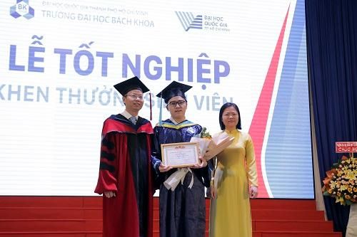 Trường ĐH Bách khoa TPHCM khen thưởng tân kỹ sư học vượt loại giỏi