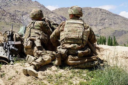 Mỹ bước đầu rút quân khỏi Afghanistan, phá hủy các thiết bị lỗi thời