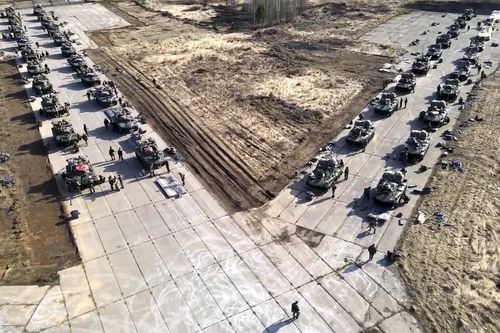 Bộ Quốc phòng Nga công bố video rút quân rầm rộ khỏi biên giới giáp Ukraine
