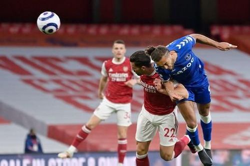 Trắng tay trên sân nhà, Arsenal càng xa rời giấc mộng châu Âu
