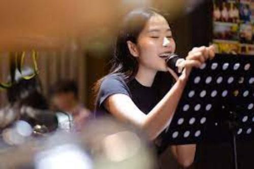 Nam Em kể chuyện tình bằng âm nhạc sau khi chia tay Lãnh Thanh