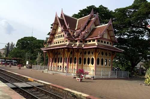 Bên trong nhà ga xe lửa đẹp bậc nhất Thái Lan