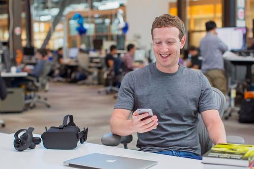 Bài đăng chỉ 17 từ của Mark Zuckerberg nhận về bão like trên Facebook, ai cũng bất ngờ khi biết nội dung