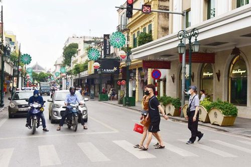 Sang đường sai cách - Hiểm nguy rình rập