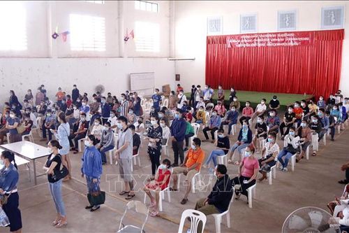 Lào phong tỏa, giới nghiêm 16/18 tỉnh, thành