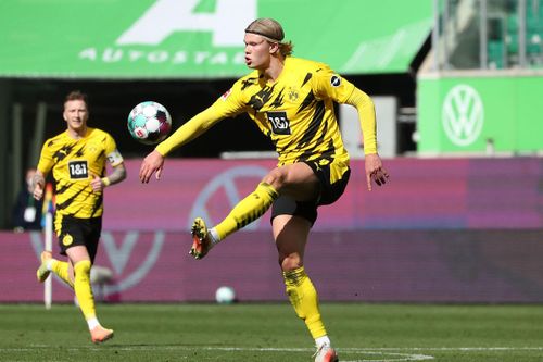 Haaland lập cú đúp giúp Dortmund giành trọn ba điểm
