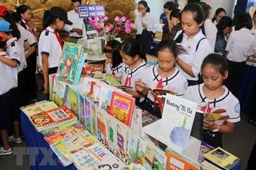 ĐỌC SÁCH TRONG TƯƠNG LAI