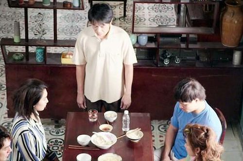 Vì sao 'cây táo nở hoa'?