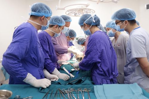 Đi bẫy chim, nam thanh niên bị cháy 'cậu nhỏ'
