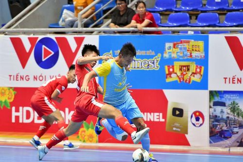 Sahako giành lại ngôi đầu từ tay Thái Sơn Nam