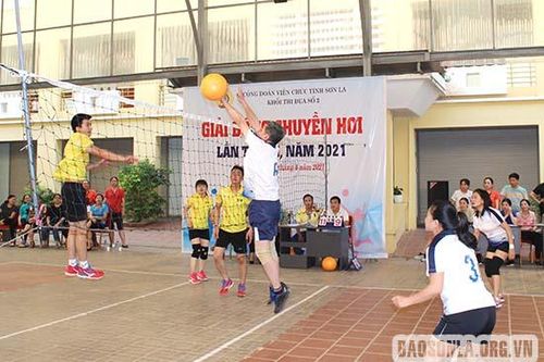 Giải bóng chuyền hơi Khối thi đua số 2 Công đoàn Viên chức tỉnh lần thứ III