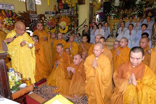 Lễ nhập kim quan Trưởng lão Hòa thượng Thích Huệ Trường