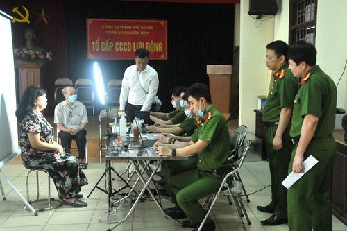 Hà Nội cấp căn cước công dân cả trong dịp nghỉ lễ 30-4 và 1-5