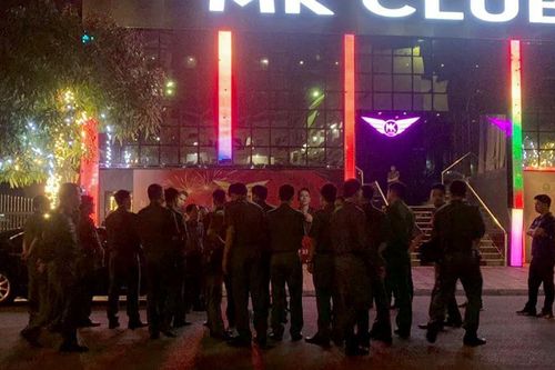 Đột kích 'động lắc' MK Club phát hiện hàng chục người dương tính với ma túy