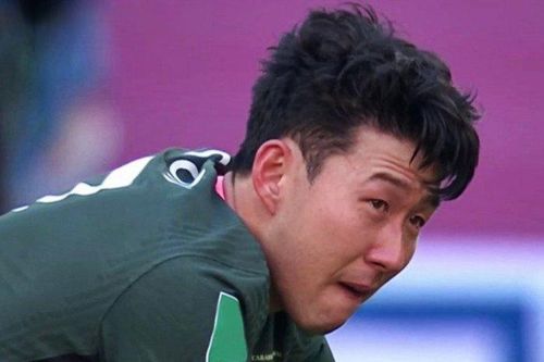 Son Heung-min khóc sau thất bại trước Man City
