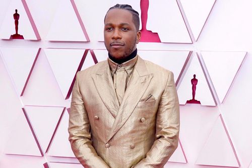 11 sao nam ăn mặc ấn tượng nhất tại Oscar 2021