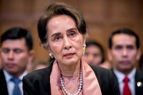 Bà Aung San Suu Kyi thất vọng vì phiên tòa bị hoãn