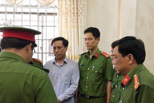 Hoàn tất cáo trạng truy tố nguyên Chủ tịch UBND TP Trà Vinh cùng thuộc cấp