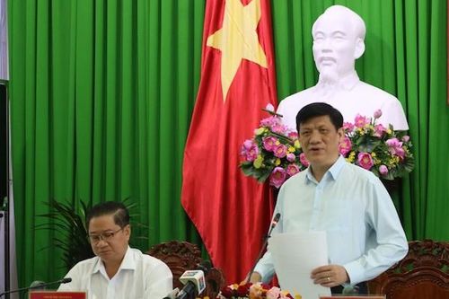 Bộ trưởng Bộ Y tế chỉ đạo lập bệnh viện dã chiến 800 giường ở Cần Thơ