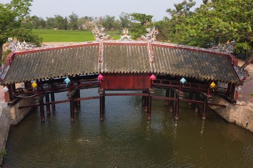 Khánh thành trùng tu di tích cầu ngói Thanh Toàn