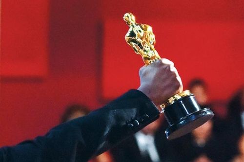 Những giải thưởng đầu tiên được xướng tên tại Lễ trao giải Oscar lần thứ 93