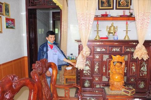 'Đạo chích' đột nhập, phá khóa trộm vàng