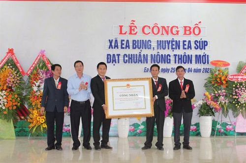 Xã biên giới đầu tiên của tỉnh Đắk Lắk đạt chuẩn nông thôn mới
