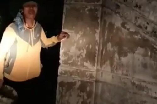 Khởi tố người phụ nữ đổ phân lên người bé 2 tuổi để đòi nợ ở Phú Yên