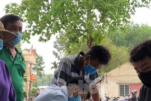 Bình Dương: Bát nháo thu phí chuyển căn cước công dân