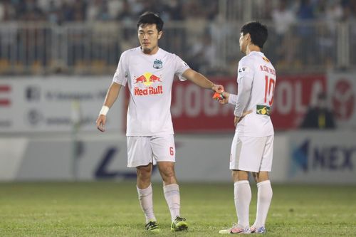 Hoàng Anh Gia Lai thâu tóm toàn bộ giải thưởng tháng Tư ở V-League