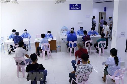 COVID-19: Lào có ca mắc mới ở mức 3 con số, Thái Lan thêm hơn 2.000 ca